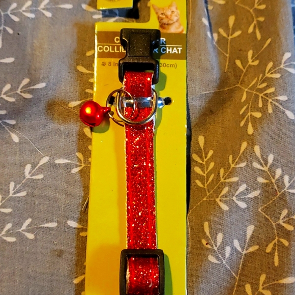 Cat collar w/bell - Picture 2 of 3